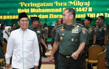 FOTO: Kasad Berangkatkan Prajurit dan PNS TNI AD Umroh sebagai Apresiasi Kinerja
