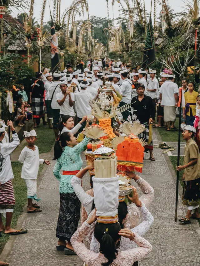 Indonesia dikenal sebagai salah satu negara paling ramah di dunia berkat budaya gotong royong dan kehangatan masyarakatnya.