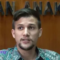 Stuart Collin tetap tidak ingin bercerai dengan Risty Tagor karena masih sangat cinta dengannya. Bukan hanya masalah status, Stuart pun mengaku hanya ingin menikah pertama dan terakhir dengan Risty