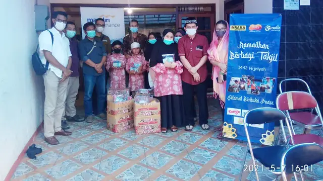 MTF Berbagi Berkah Ramadan Bersama Yatim Piatu di Kota Bandung