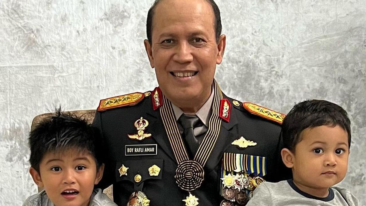 Tentang Boy Rafli Amar<br>