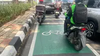 Mengayuh di Jakarta, Mencari Ruang yang Aman