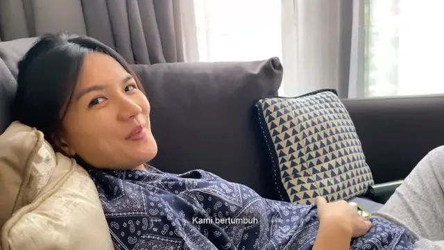 7 Momen Marcel Chandrawinata dan Istri Umumkan Kehamilan Pertama, Penuh Kebahagiaan