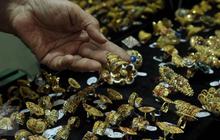 Emas Perhiasan Deflasi 3,76 Persen Pasca Inflasi 30 Bulan Berturut-turut