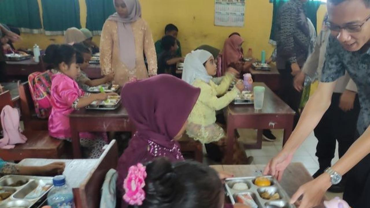 Program Makan Bergizi Gratis Jangkau 35 Sekolah di OKU Timur