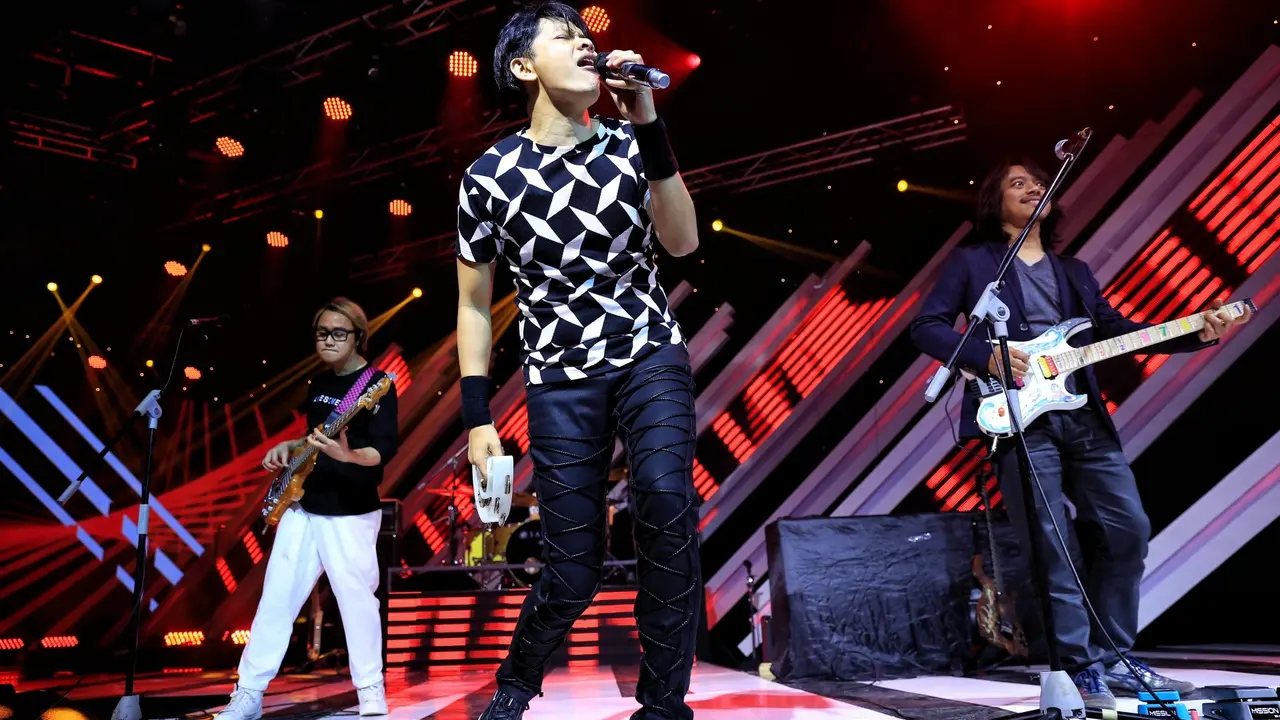 [Bintang] Gigi, The Biggest Concert Super Band