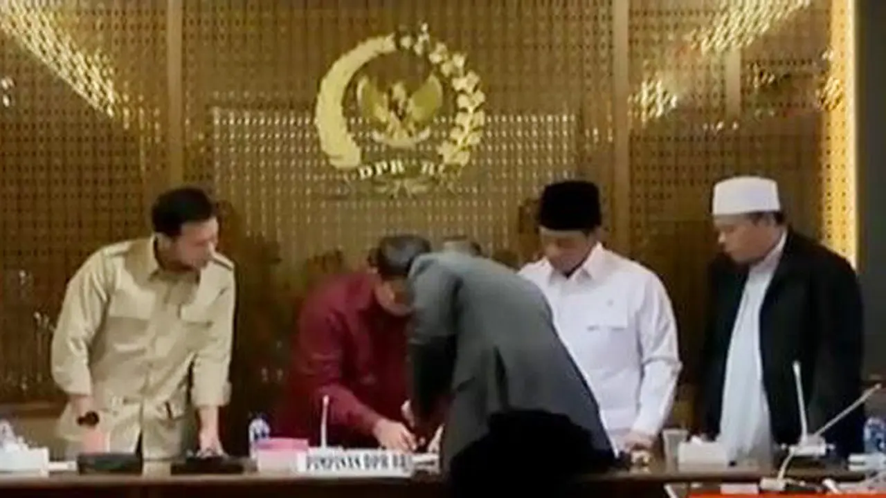 Jelang Aksi 212, FUI Desak DPR dan Mendagri Copot Ahok
