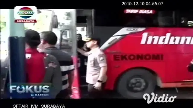 VIDEO: Jalani Tes Urine di Terminal Gresik, 1 Sopir Bus Terindikasi Pakai Narkoba