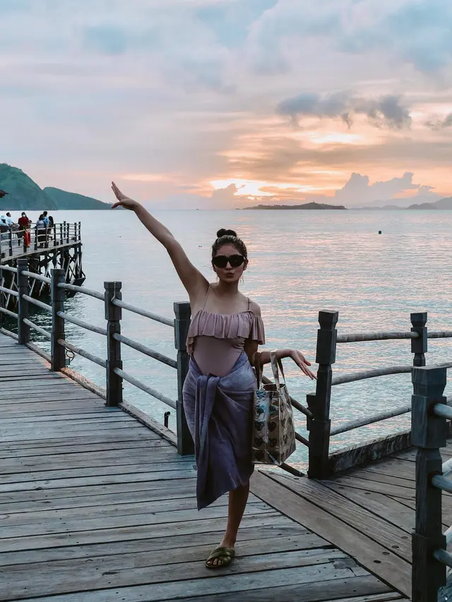 Jadi Tempat Favorit, Ini 7 Momen Liburan Debi Sagita Ke Labuan Bajo