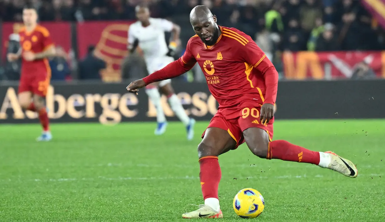 Roma unggul lebih dahulu lewat gol cepat Romelu Lukaku. (Alberto PIZZOLI / AFP)