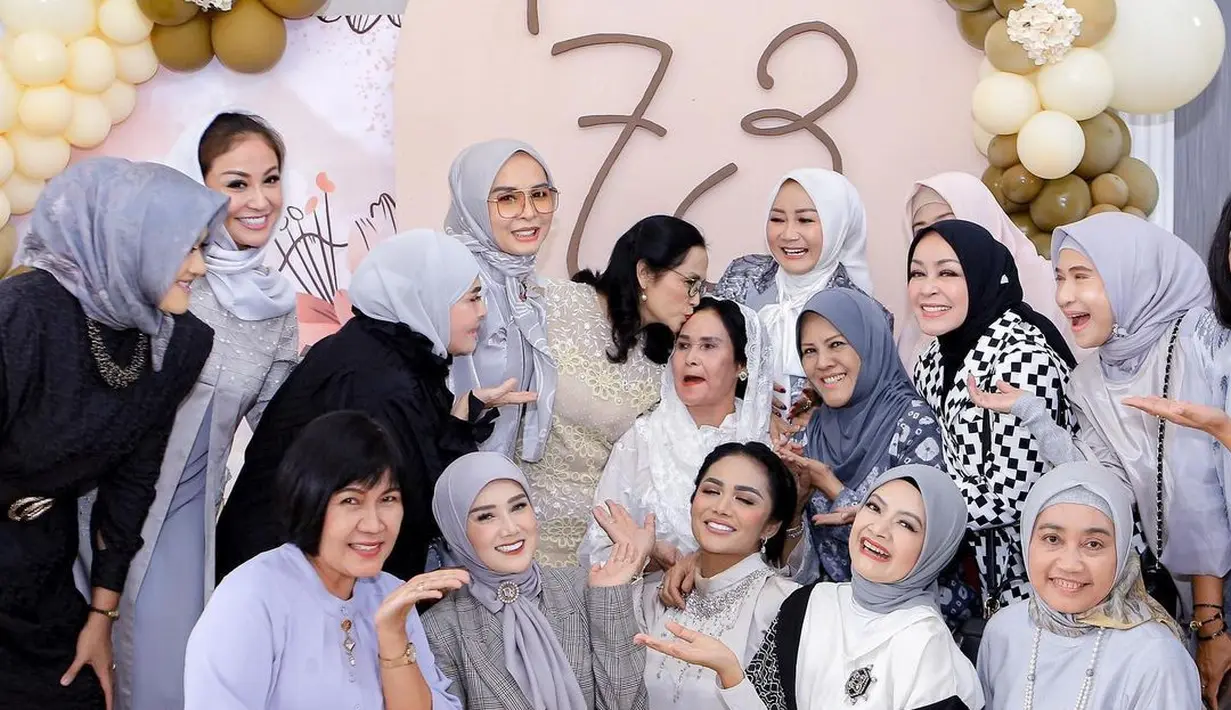 Ultah ibunda Kris Dayanti ke-73 [Instagram/krisdayantilemos]