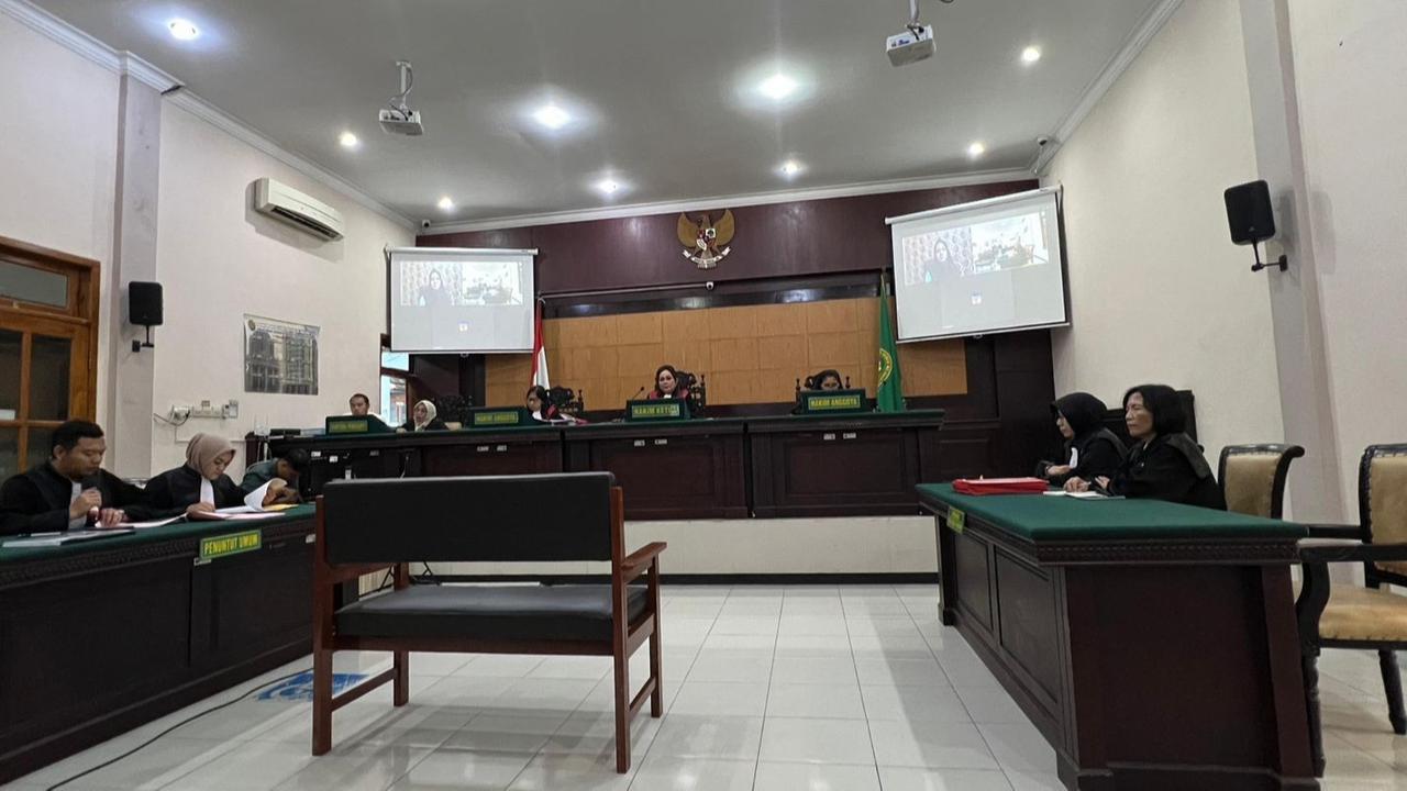Polwan Bakar Suami di Mojokerto Dituntut 4 Tahun Penjara