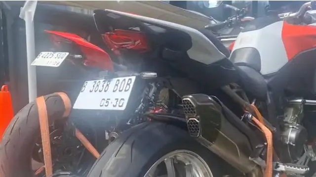 Ducati Multistrada disita KPK dalam OTT Wamenaker Immanuel Ebenezer