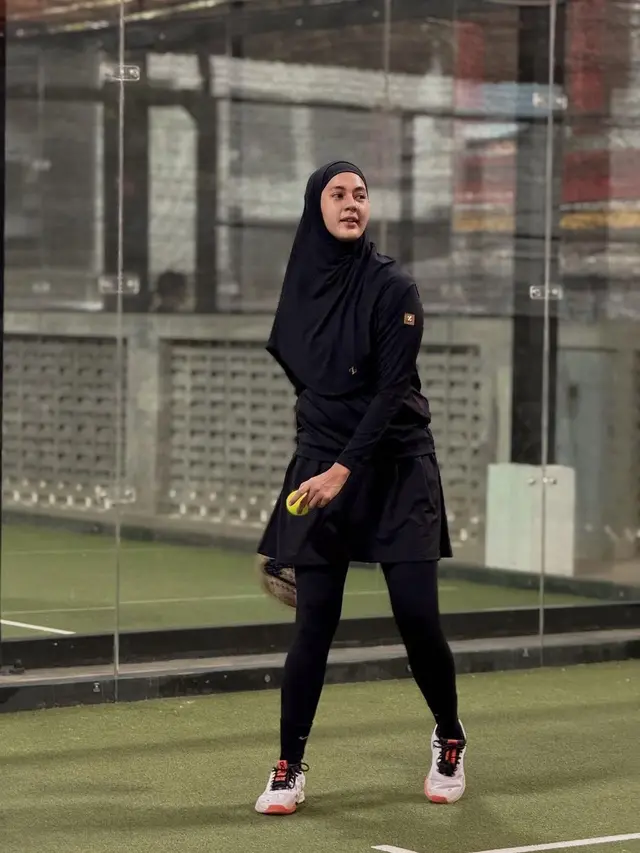 Paula Verhoeven Raih Juara 2 Padel Sambil Tetap Stylish dan Syar’i (Instagram/@paula_verhoeven)