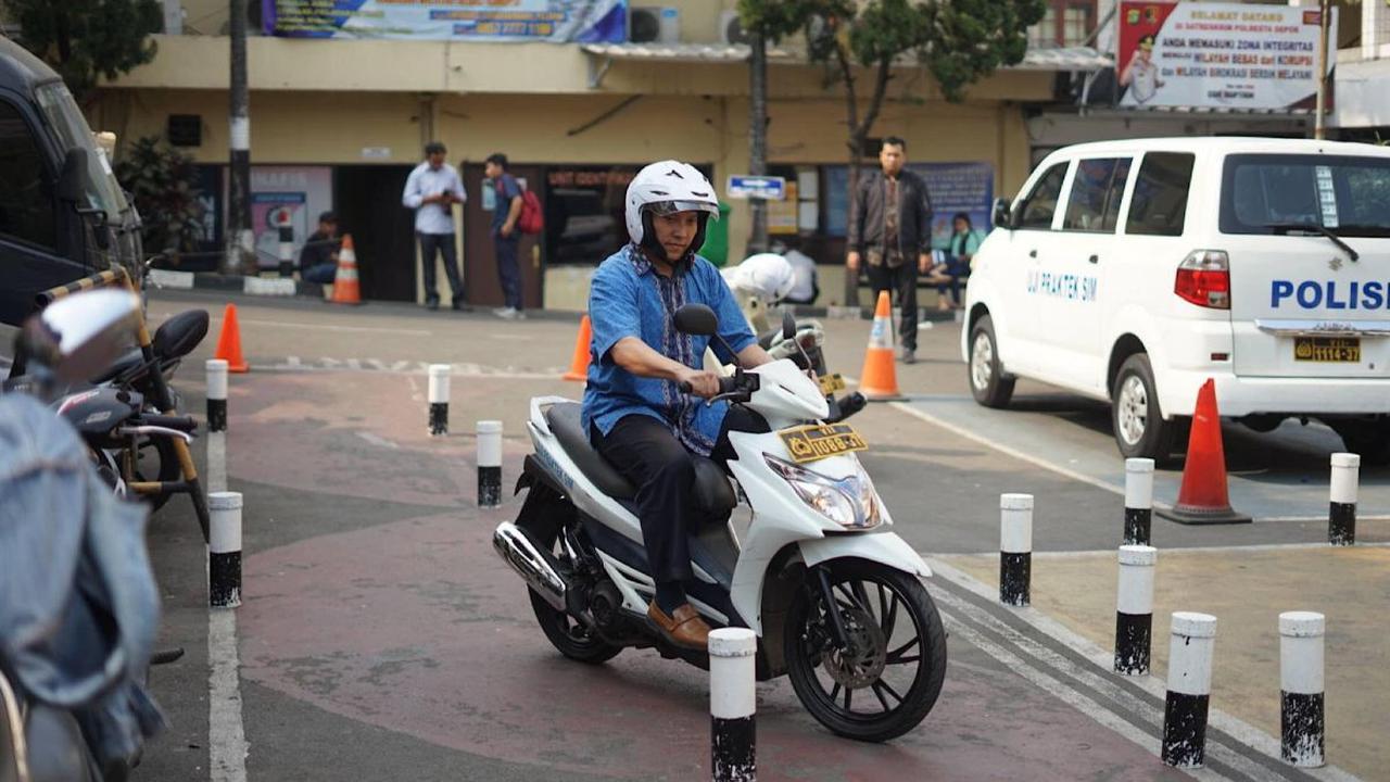 Pembuatan SIM di Indonesia Termasuk yang Termurah dan Termudah di Dunia.