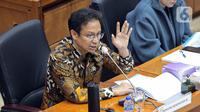 Menteri Kesehatan RI Budi Gunadi Sadikin rapat kerja dengan Komisi IX DPR di Gedung Parlemen, Jakarta, Rabu (8/2/2023). Rapat membahas penjelasan strategi percepatan pelaksanaan transformasi kesehatan tahun 2023, strategi percepatan penanganan penyakit tidak menular dan penyakit menular dan pemenuhan tenaga dokter spesialis melalui program Academic Health System (AHS) serta peta jalan lintas sektoral terkait kemandirian obat dan alat kesehatan dalam negeri. (Liputan6.com/Faizal Fanani)