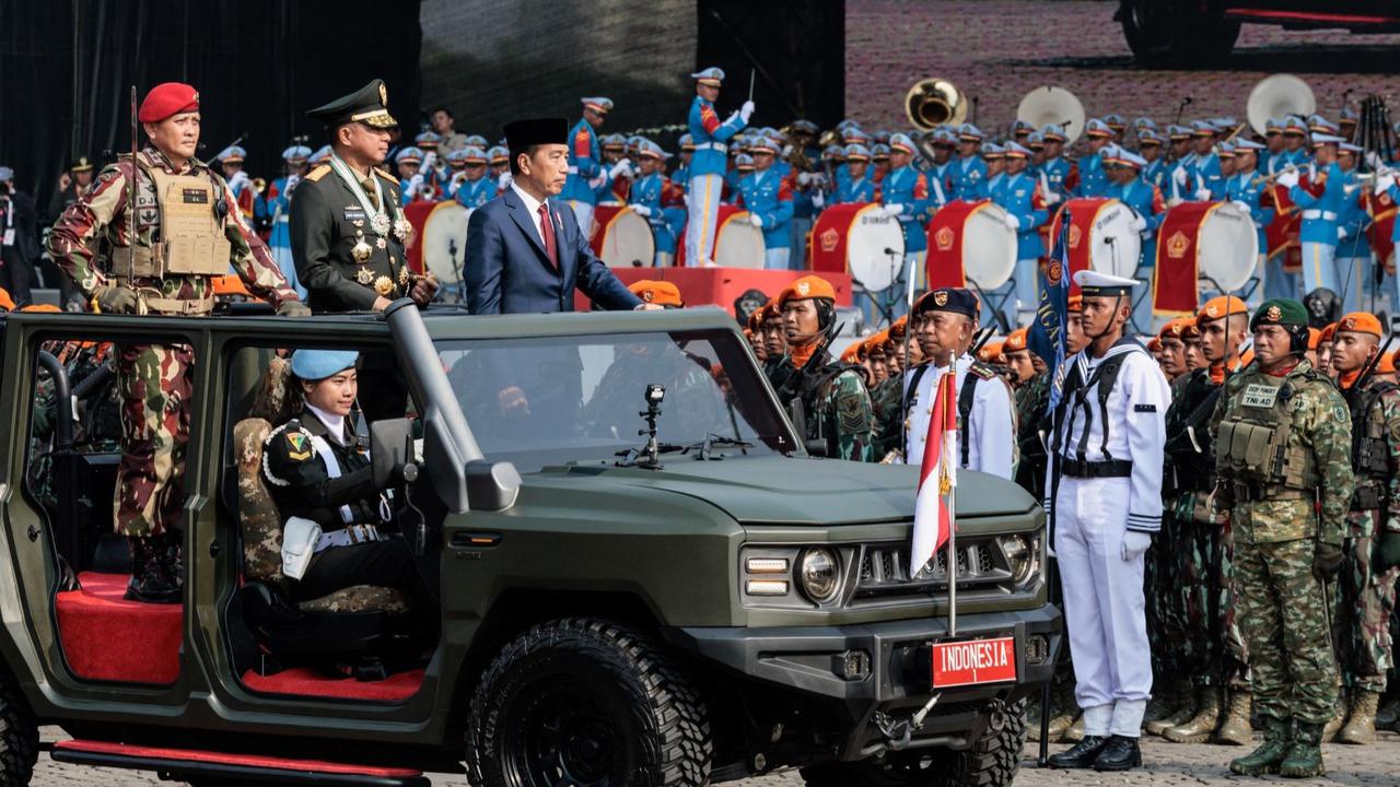 Analisis LSI Denny JA: Selama 10 Tahun Jokowi, Peringkat PDB Indonesia di Dunia Naik Menjadi Nomor 16