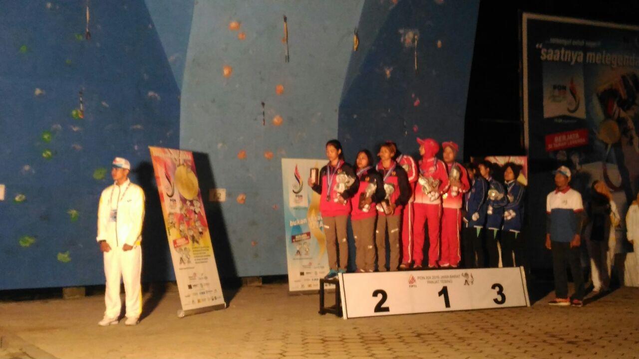 3 Srikandi DKI Taklukkan Panjat Tebing PON 2016