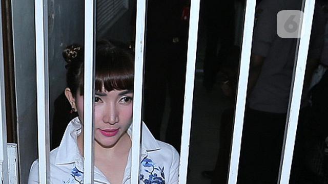 [Bintang] Roro Fitria