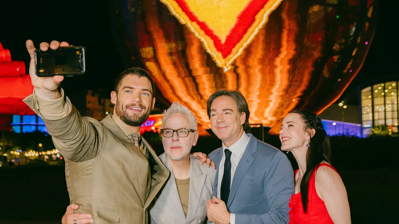 David Corenswet, James Gunn, Peter Safran, dan Rachel Brosnahan. (dok. Warner Bros)