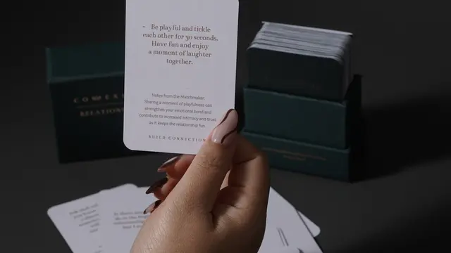 Tetap Pacaran Jadi Kunci Utama Pernikahan yang Langgeng, Conversation Cards Ini Bisa Jadi Alat Bantu