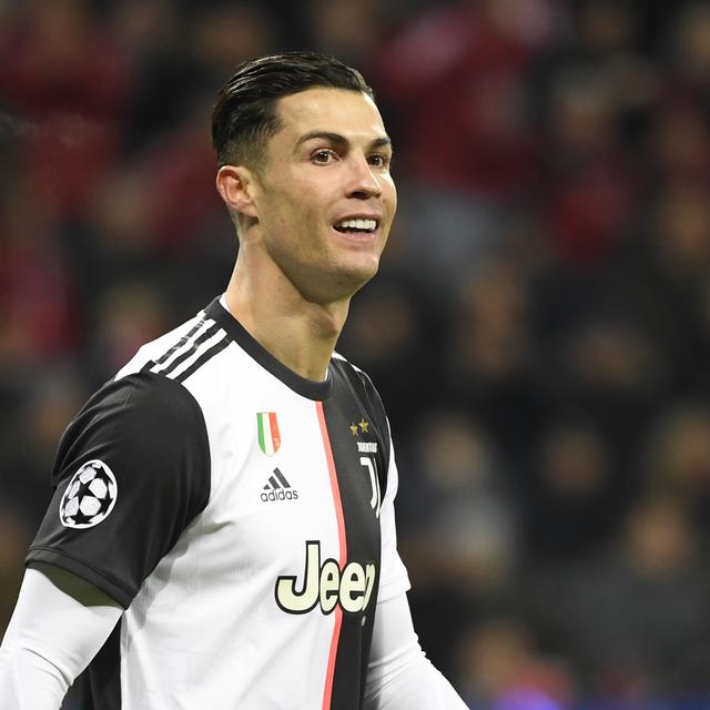 Pandemi Corona Covid 19 Peresmian Hotel Baru Cristiano