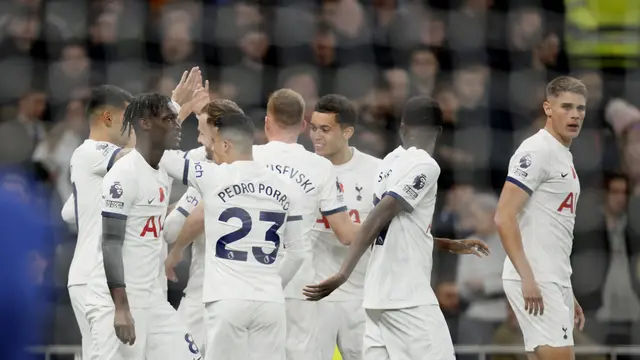 FOTO Tottenham Hotspur Vs Chelsea