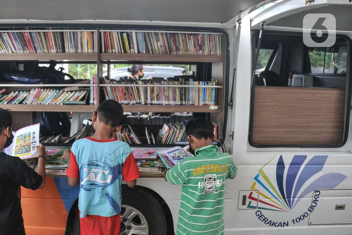 Meningkatkan Minat Baca Anak dengan Perpustakaan Keliling