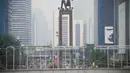 Tampak JPO di Bundaran HI tersebut belum memiliki atap, Jakarta, Selasa (26/8/14). (Liputan6.com/Faizal Fanani)