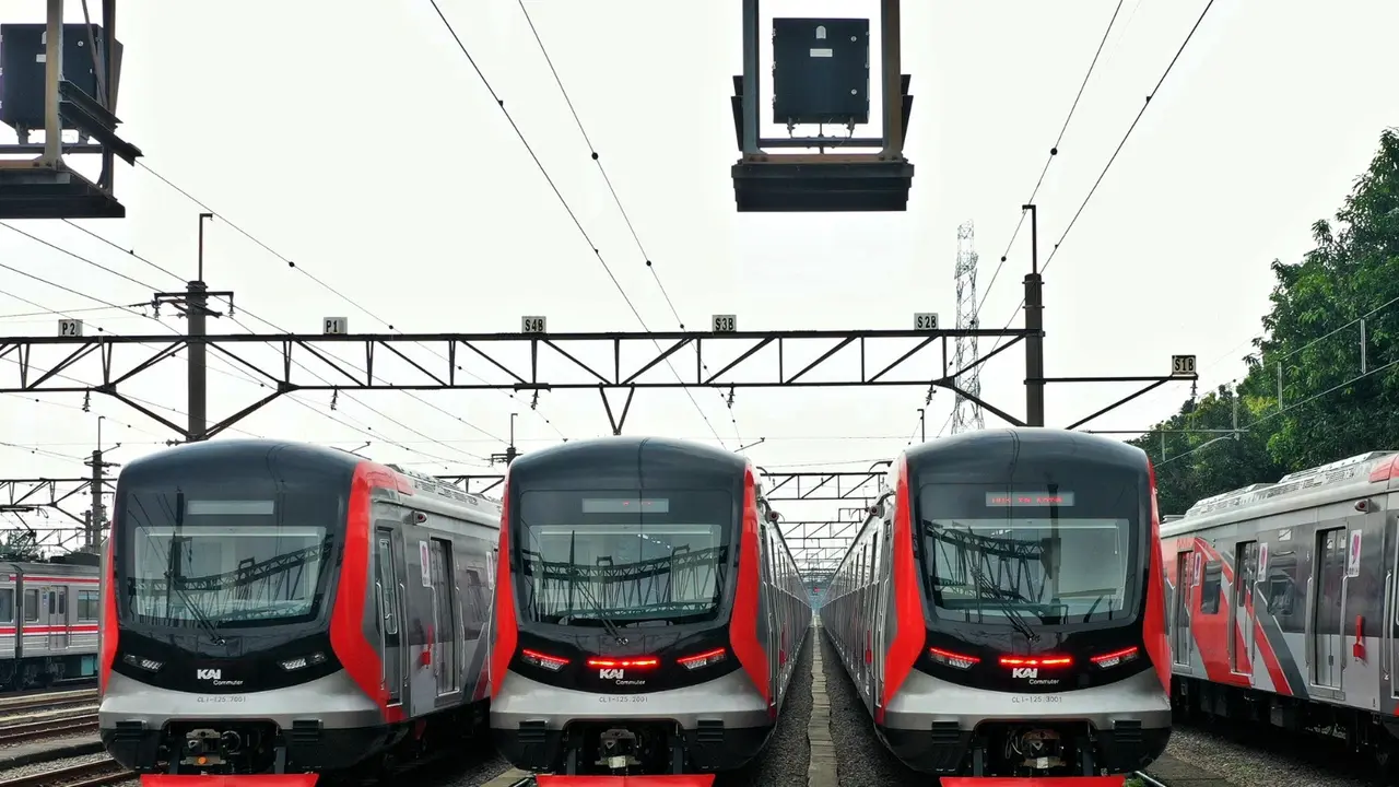11 rangkaian KRL baru impor dari China mulai dioperasikan oleh PT Kereta Commuter Indonesia (KAI Commuter). (Dok PT KAI)