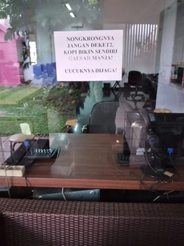 pengumuman di kantor saat new normal