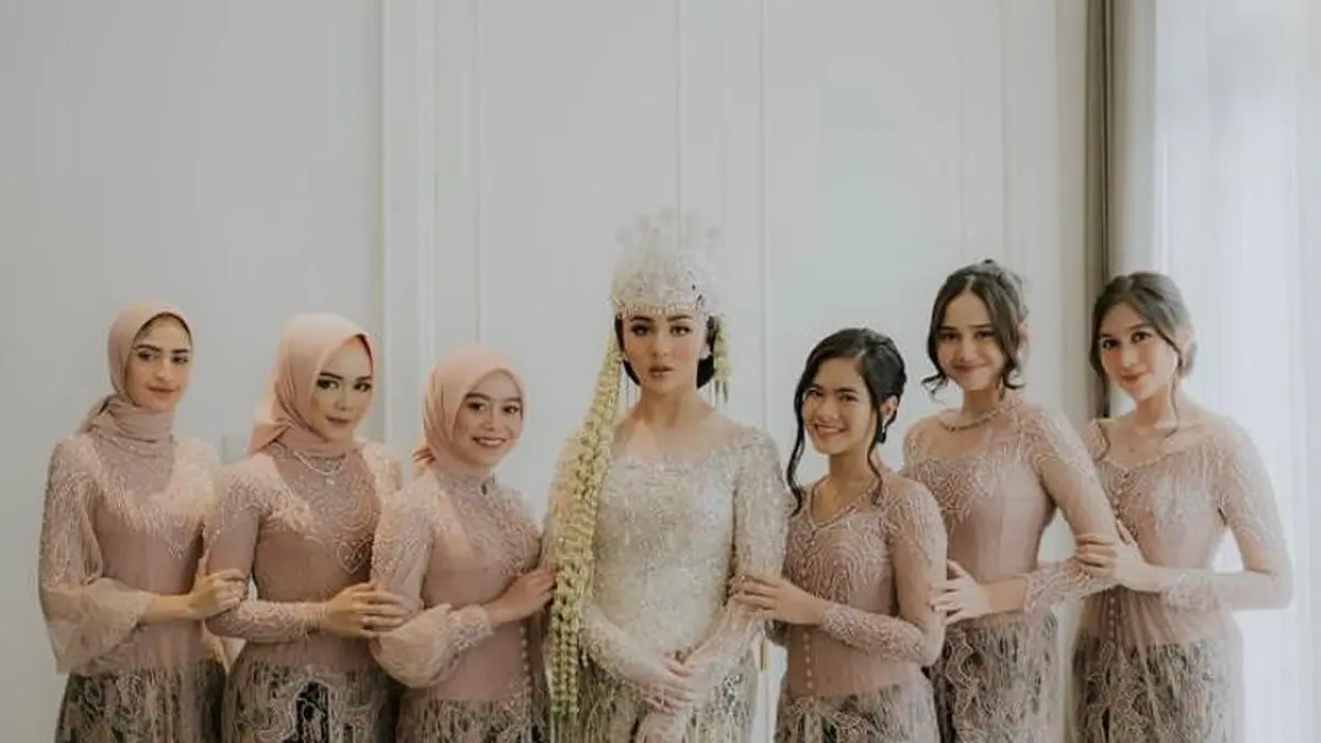 Contoh baju bridesmaid hijab cheap