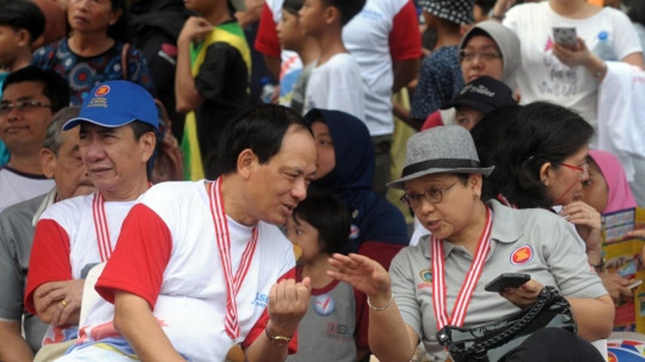 Menlu Retno sarapan nasi uduk di perayaan HUT ke-48 ASEAN