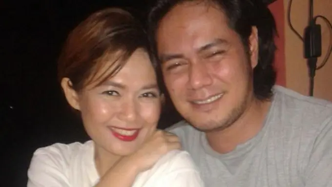 [Bintang] Dea Mirella dan Roy Hasby