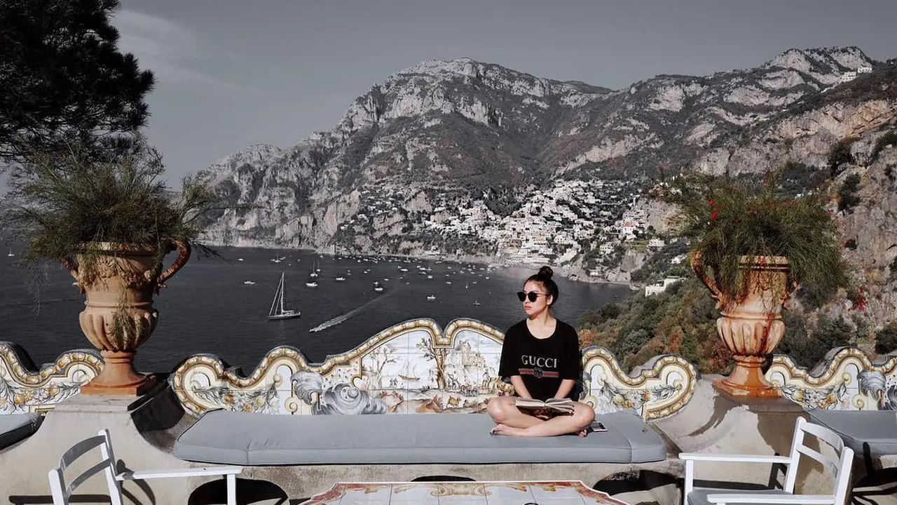[Bintang] Selain Nikita Willy, Cek 5 Gaya Seleb yang Hobi Travelling