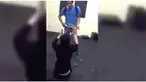 Walau sudah minta ampun, sang majikan masih tetap menyiksa TKI ini bertubi-tubi.