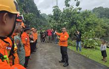 Tim SAR Bagi 4 Titik Pencarian Pesawat ATR 400 Indonesia Air Transport yang Hilang Kaki Gunung Bulusaraung