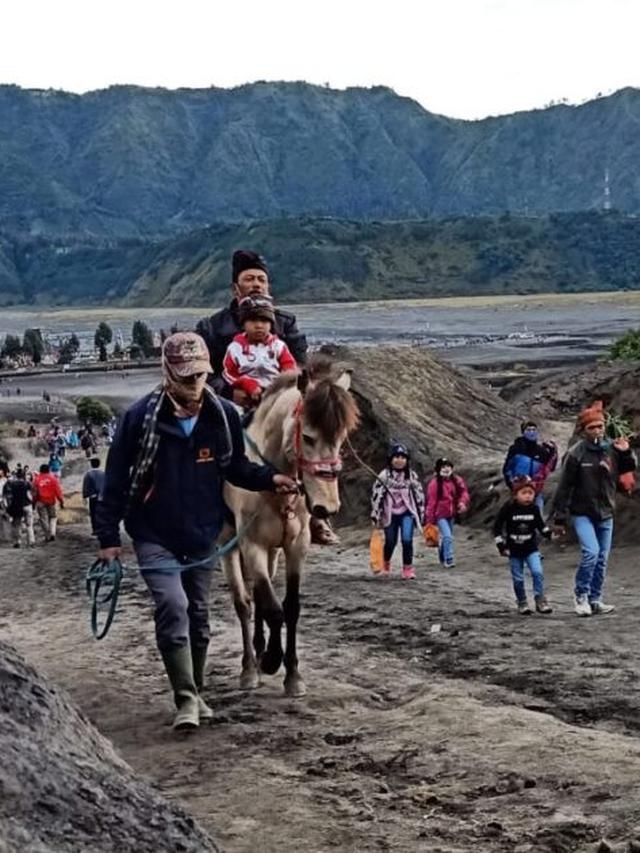 Ada ritual Megeng di Tengger Wisata Gunung Bromo Dibatasi (Istimewa)