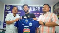 PSIS Semarang merekrut striker Timnas Lebanon, Abou Bakr Al Mel. (Bola.com/Ronald Seger)