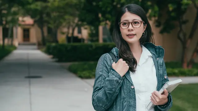 wanita juni terbiasa berjuang sendiri