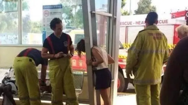 7 Potret Kocak Orang Lagi Apes, Bikin Elus Dada