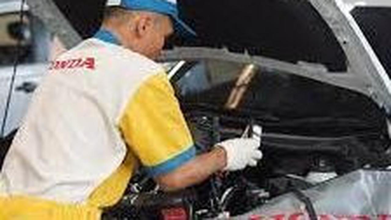Silahkan perhatikan Volume Air Radiator