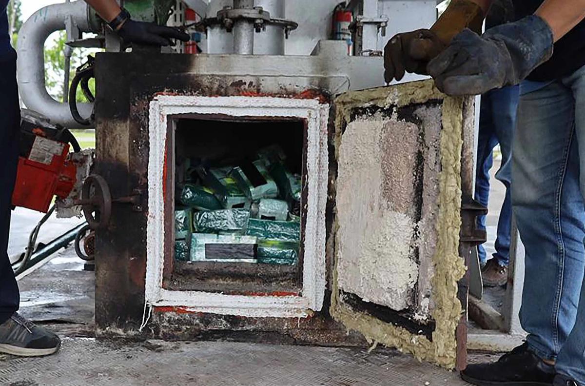 FOTO: Ketamine 41 Kilogram Dimusnahkan, TNI AL Ungkap Jalur Selundupan di Perairan Belawan