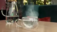 Manfaat Buka Puasa Diawali dengan Minum Air Hangat