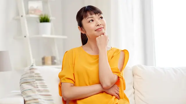 Terbayang Bayang Seseorang Kenali 4 Tanda Bahwa Si Dia Sedang Memikirkanmu Lifestyle Fimela Com