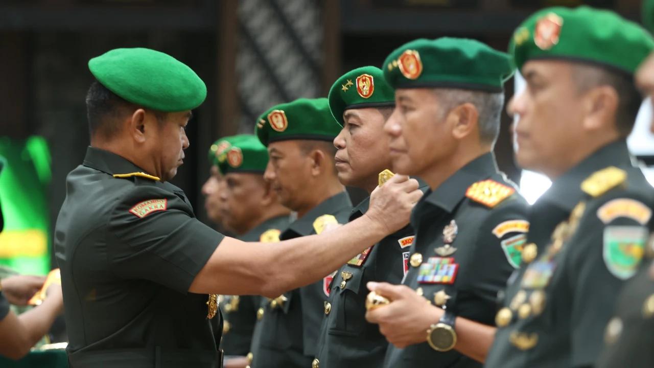 FOTO: TNI AD Rotasi Pangdam di Wilayah Strategis Termasuk Papua