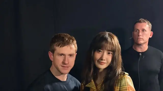 Yoona SNSD Pancarkan Aura Cute Maksimal dengan Poni Rata di London Fashion Week 2026