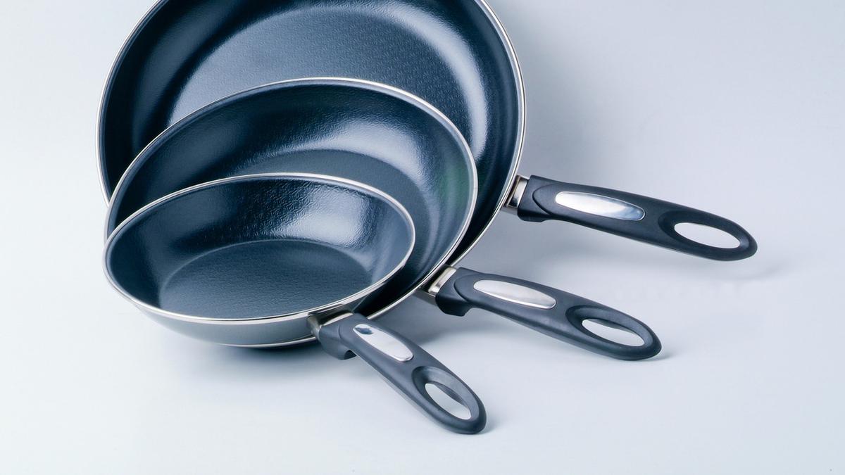 tips merawat wajan teflon agar tidak mudah terkelupas