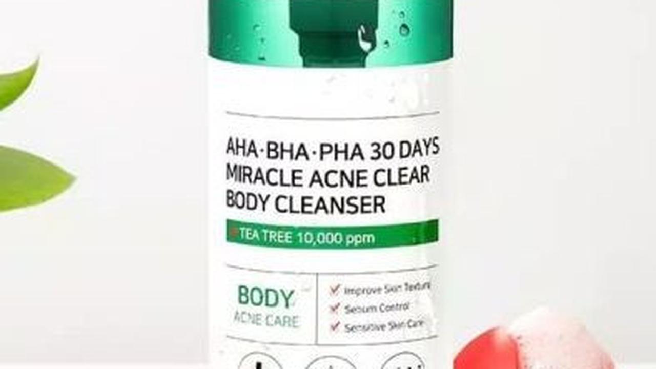 3. Pilih Sabun dengan Kandungan Niacinamide, AHA, BHA, PHA, atau Licorice Extract untuk Mengurangi Noda Hitam Bekas Jerawat<br>
