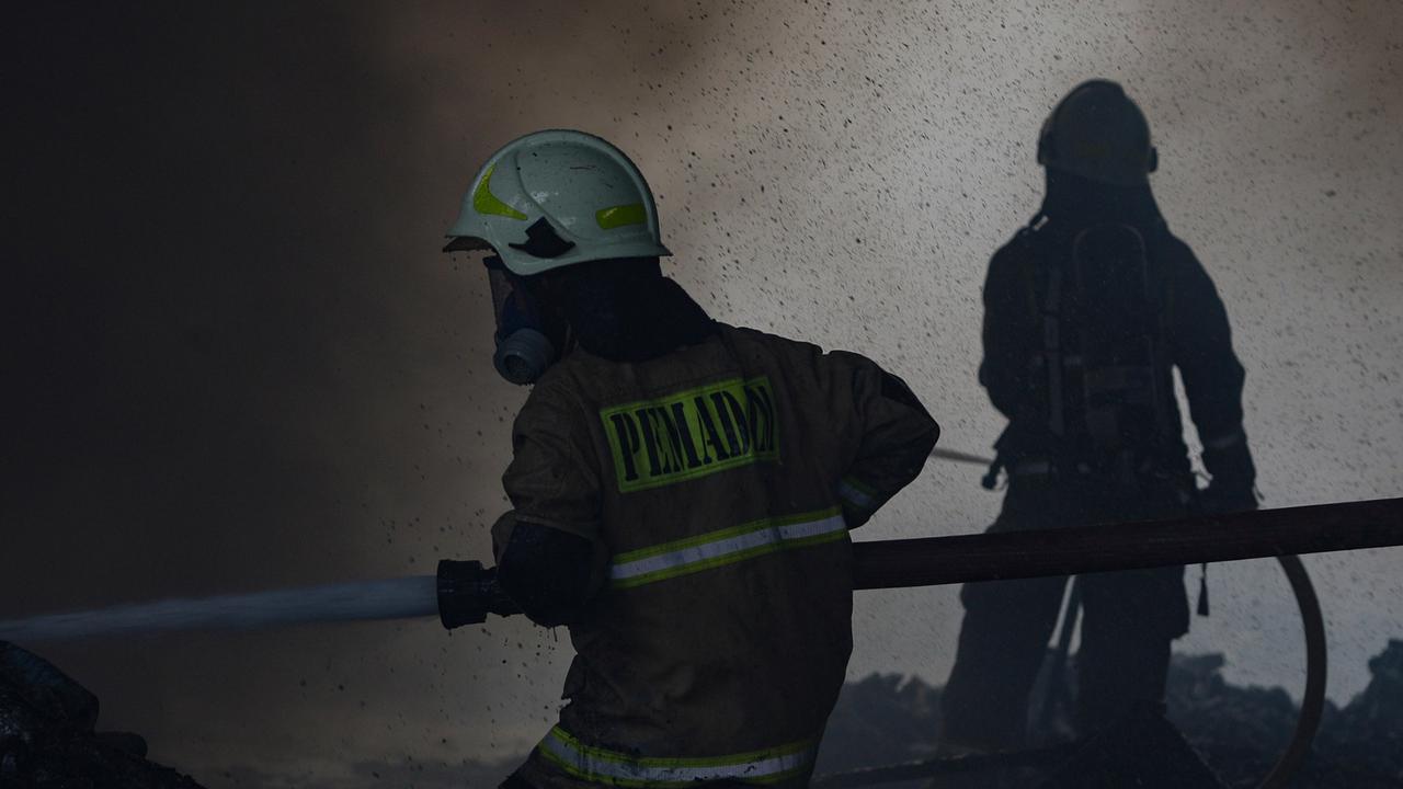 Gadis ini Menikahi Petugas Damkar karena Diselamatkan saat Kebakaran, Ikhlas Menerima Kondisi Suami yang Cacat Akibat Terbakar